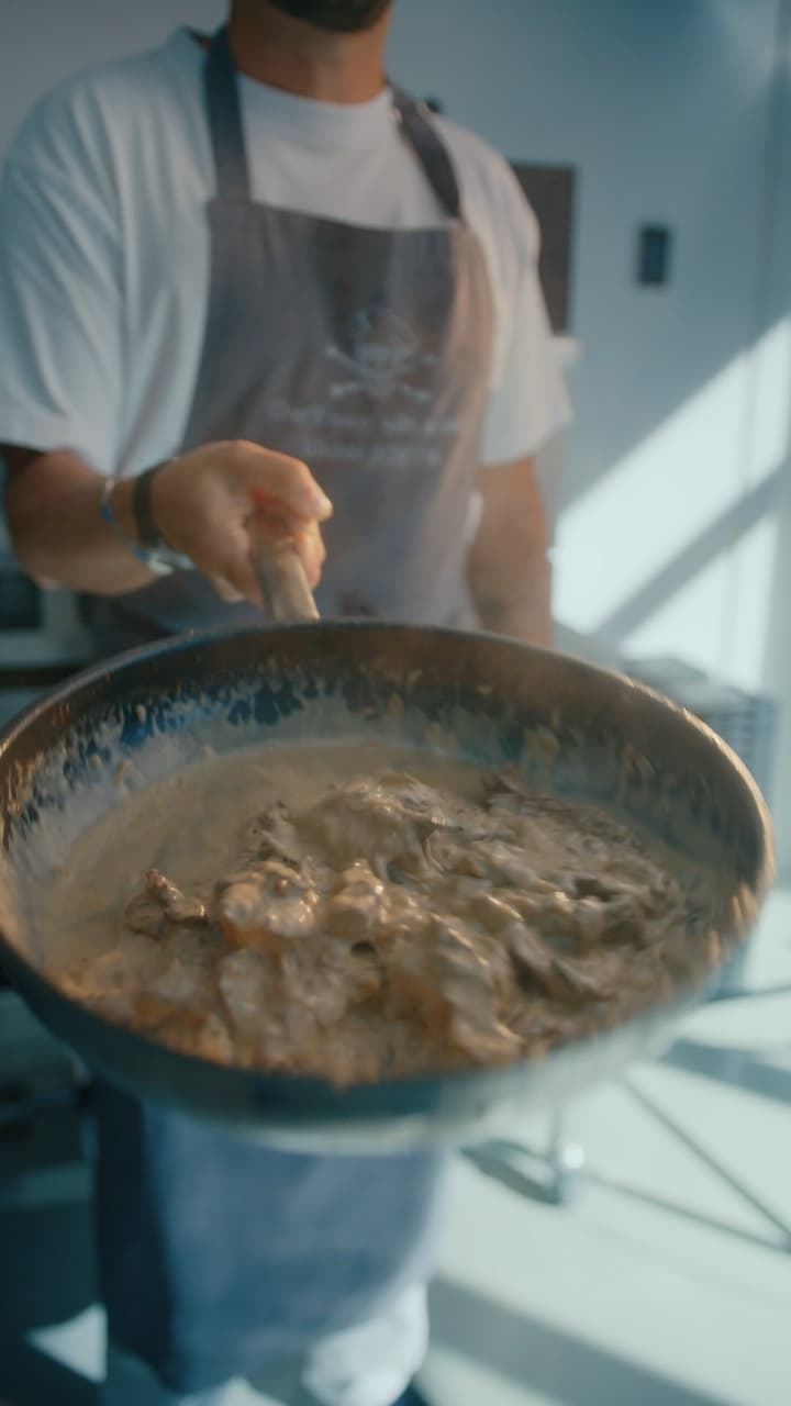 Fryze — social reel still